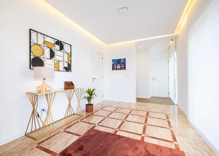 Azores Cozy Suite, Romantic, Free Parking Понта-Делгада