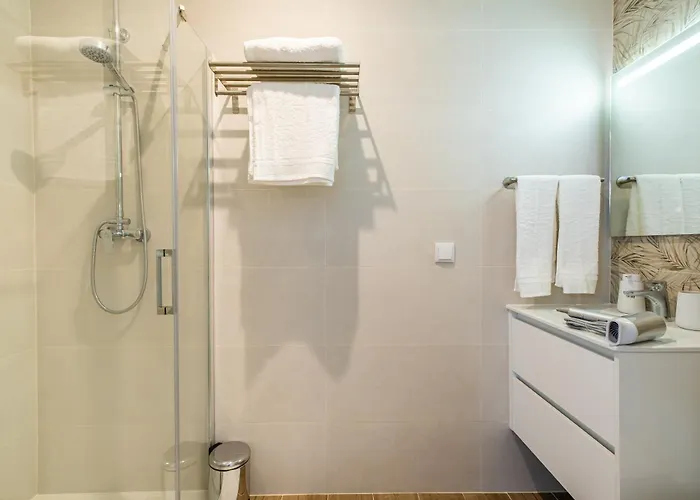 Azores Cozy Suite, Romantic, Free Parking Semesterbostad Ponta Delgada